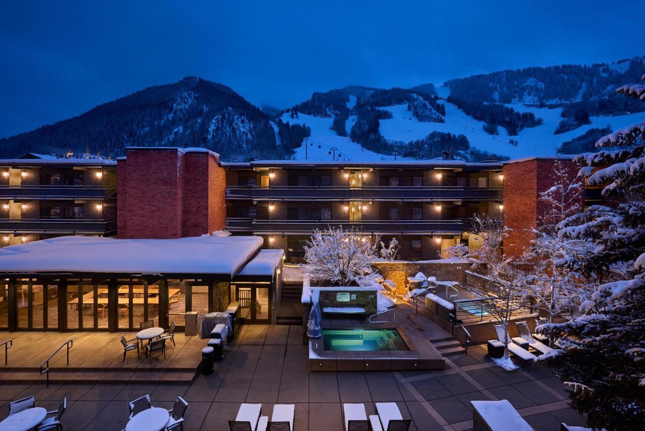 Aspen Square Condominium Hotel Экстерьер фото