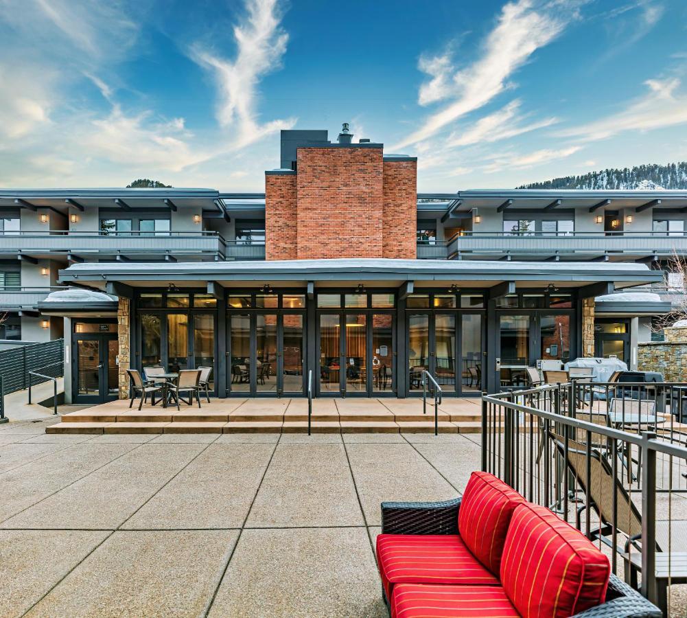 Aspen Square Condominium Hotel Экстерьер фото