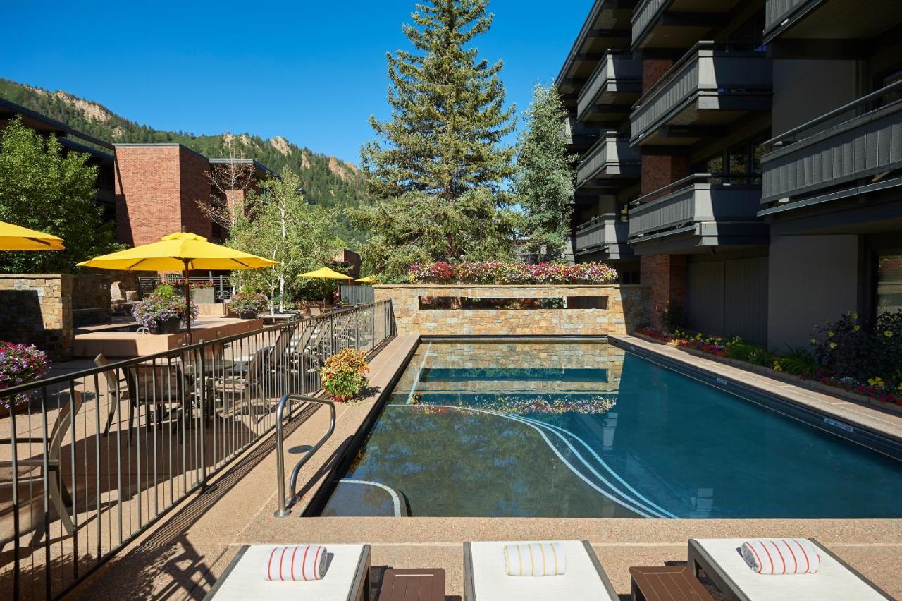 Aspen Square Condominium Hotel Экстерьер фото